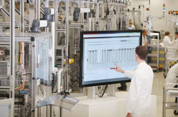 數(shù)字化 工業(yè)未來(lái)的引擎，軟件開(kāi)發(fā)的核心驅(qū)動(dòng)力